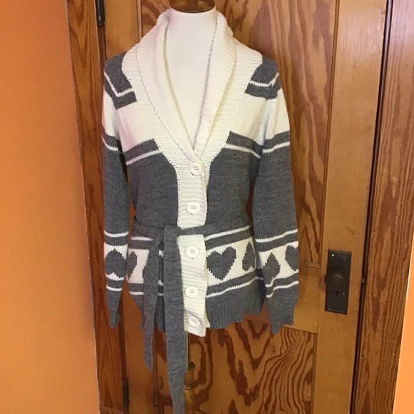 Forever 21 Gray and Cream Heart Belted Cardigan Sweater - Picture 5 of 11